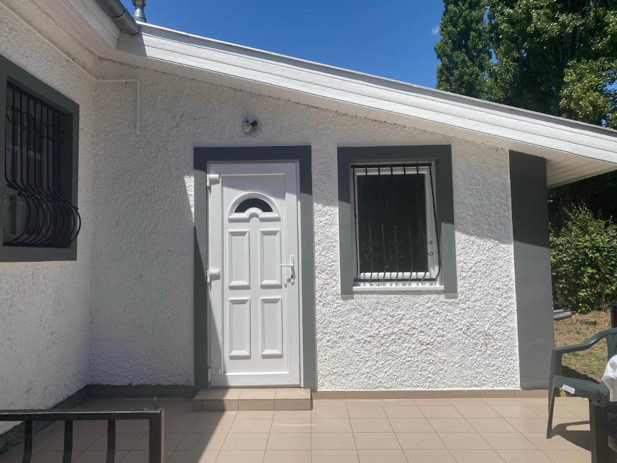 Holiday Apartmanhaz 巴拉顿菲赖德 外观 照片