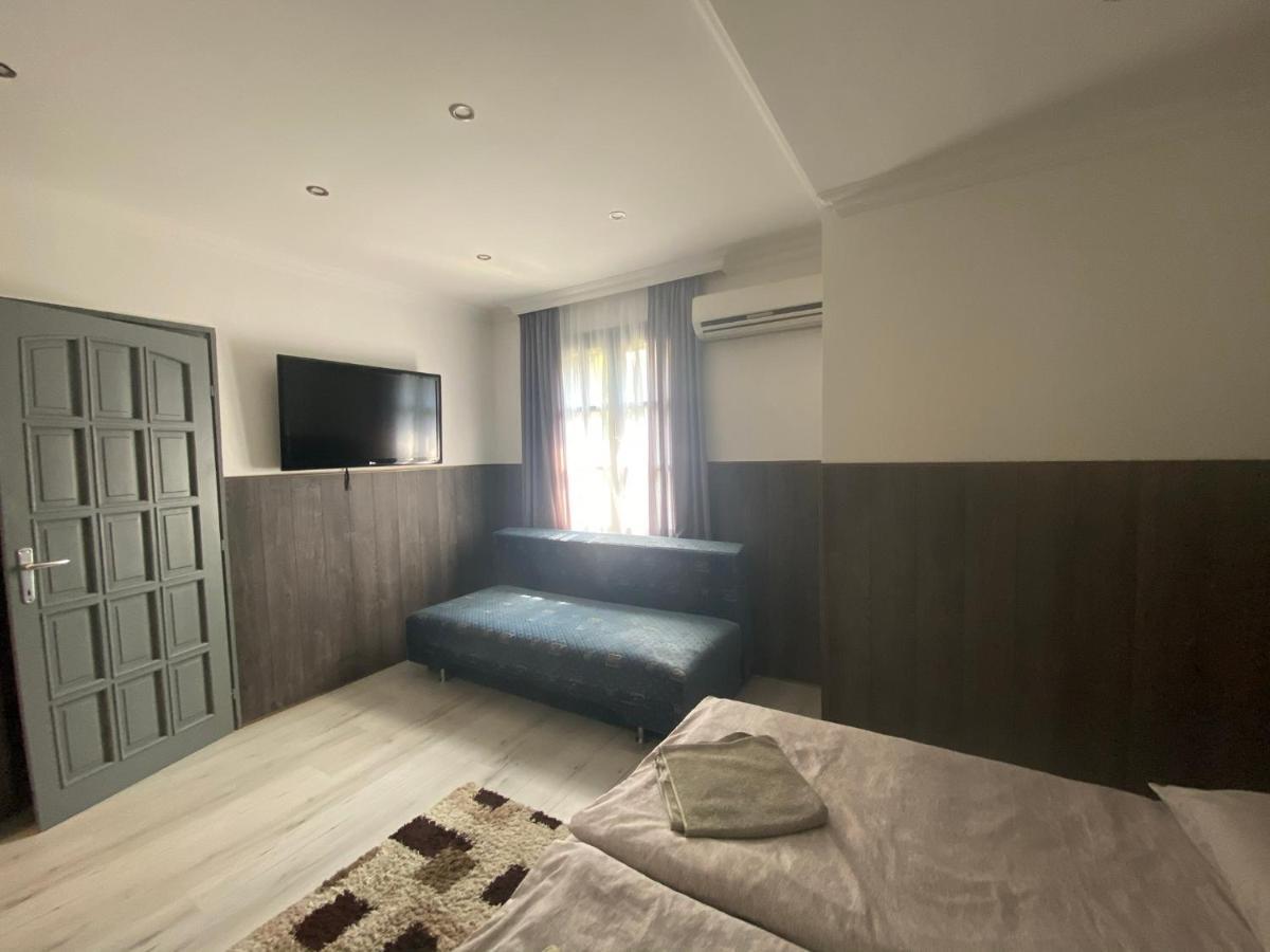 Holiday Apartmanhaz 巴拉顿菲赖德 外观 照片