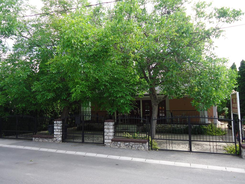 Holiday Apartmanhaz 巴拉顿菲赖德 客房 照片